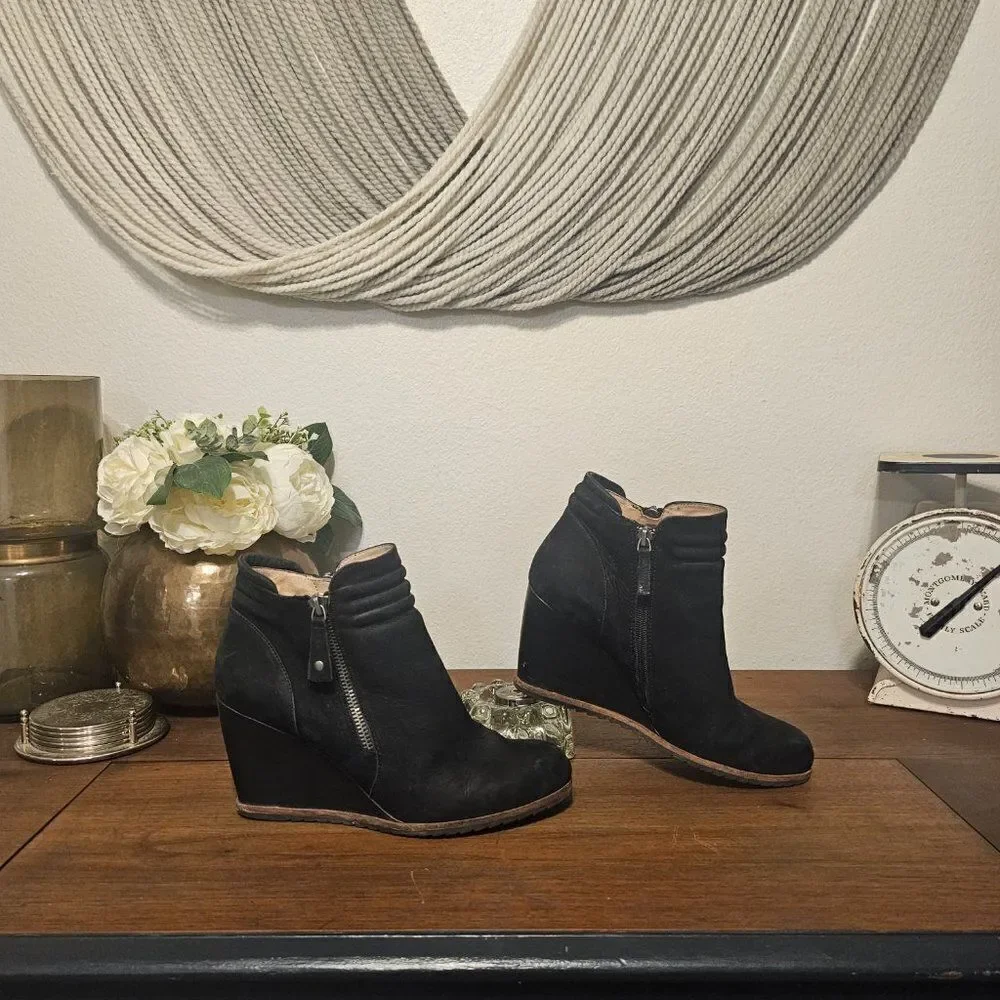 Biala 'Ashton' Wedge Ankle Bootie Sz 39 (US-8.5)